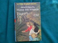 Footprints Under the Window (Hardy Boys, Book 12)